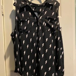 TORRID Madison Black&White Bolt Button Front Tank